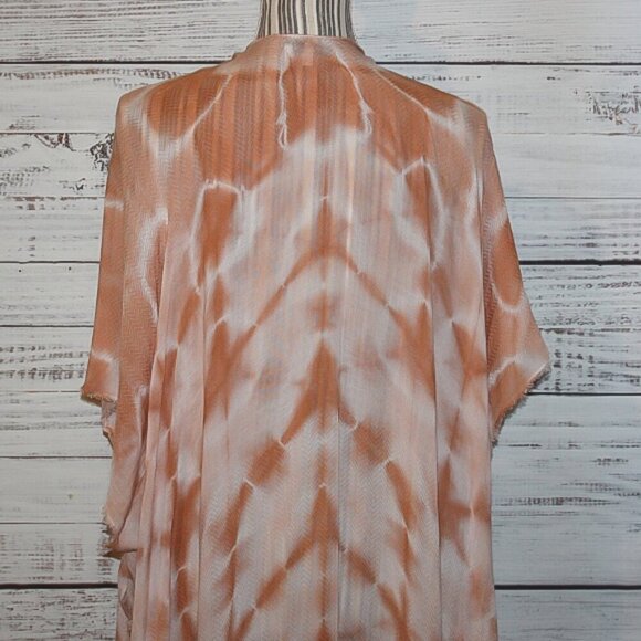 Woven Heart women longe open sided cape - Picture 5 of 7